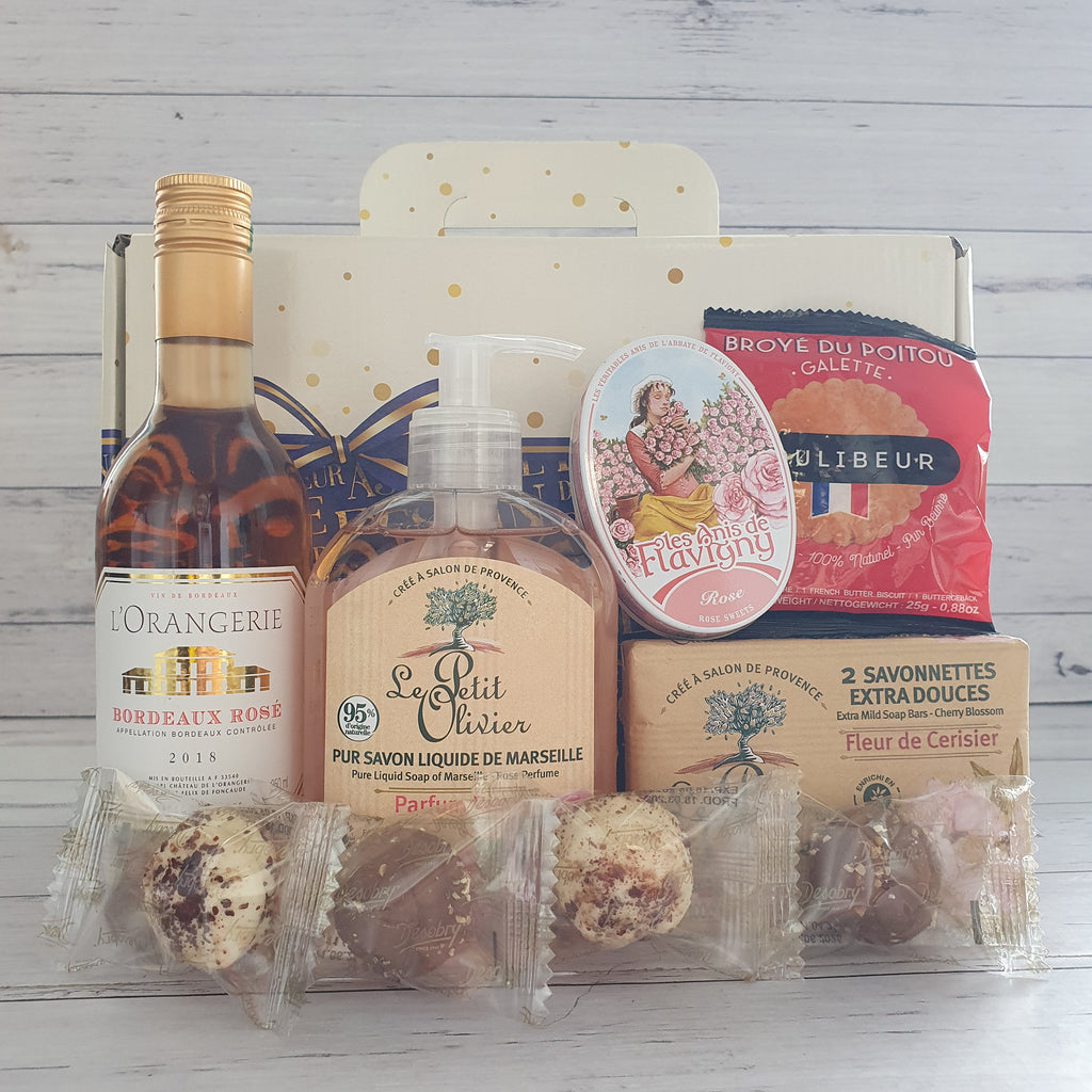 Traite pour elle (Treats for Her) Gift Basket