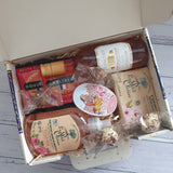 Traite pour elle (Treats for Her) Gift Basket